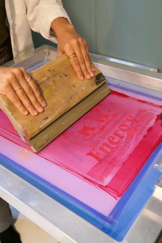 Tinks® Screen Printing Ink - Red 8oz. Water-Based Fabric Ink - Screen Printing, Stenciling, Tote Bags & Fabric Stamping - Non-Toxic, No Harsh Fumes, Soap & Water Cleanup - Made in California - color: Red