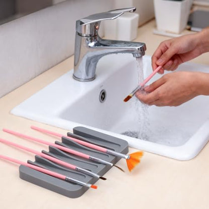 Penitue 2pcs Paint Brush Holder, Silicone Washable Paintbrush Organizer Stand with 8 Slots Brush Rinse Cleaner for Oil Acrylic Watercolor Painting (Gray, White)
