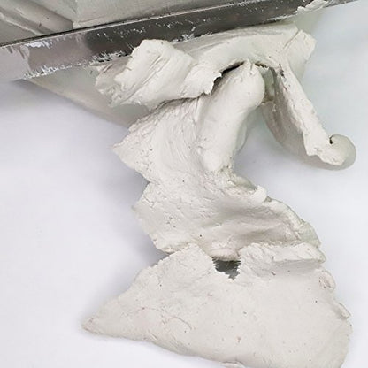 White Modelling Clay Air Dry by Mont Marte, 500g (1.1lb), Ideal Gift for Professional Artists - color: White
