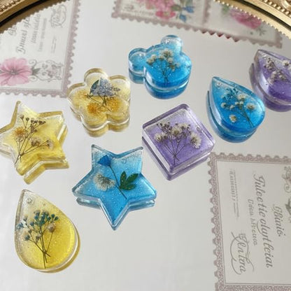 16PCS Resin Keychain Molds, Resin Jewelry Molds Christmas Variety Geometric Pendant Silicone Earring Mold with Hanging Hole, Necklace Keychain Mold for Pendant Jewelry Making Home Decor