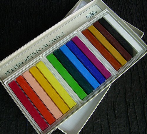 Holbein Artists’ Oil Pastel Set of 15 Colors.in a Cardboard Box